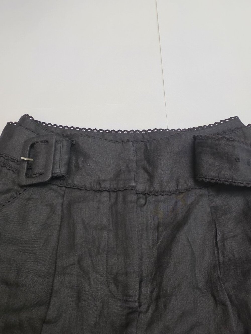 Veronica Beard Hobbes Belted Shorts - Picture 6 of 16